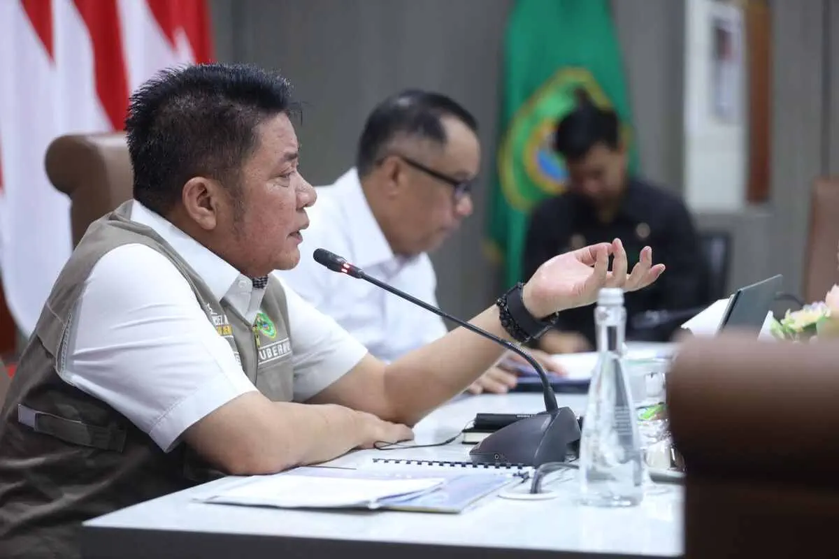 Gubernur Herman Deru Pimpin Rakor Penanganan Banjir, Instruksikan Pembentukan Satgas hingga Perbaikan 21 Gorong-gorong Tertusuk Tiang LRT