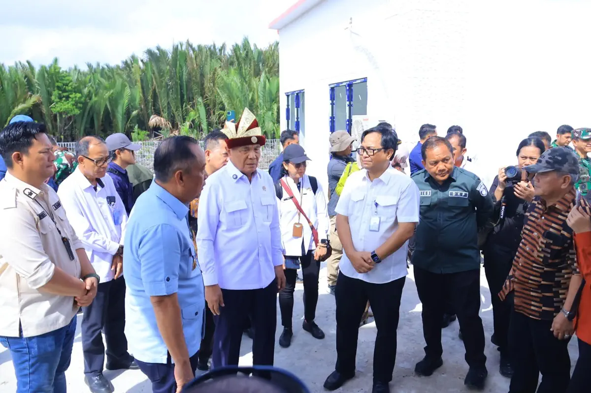 Wagub Sumsel Cik Ujang Dampingi Menko Polkam Tinjau Kampung Nelayan Sungsang, Dorong Infrastruktur Nelayan Makin Kuat