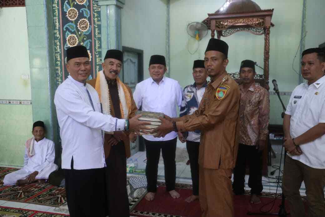 Gubernur Herman Deru Safari Jumat dan Silaturahmi dengan Warga Musi Rawas