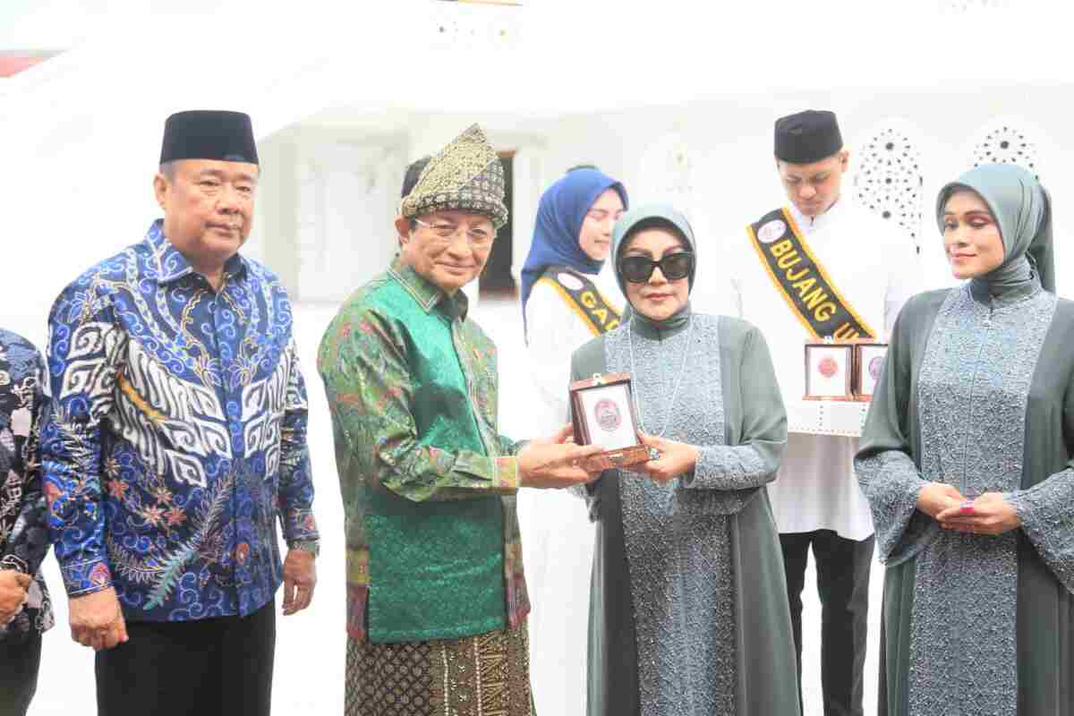 Wagub Sumsel Cik Ujang Resmikan Masjid Irzanita Almukarromah, Dorong Masjid Jadi Pusat Pembinaan Umat