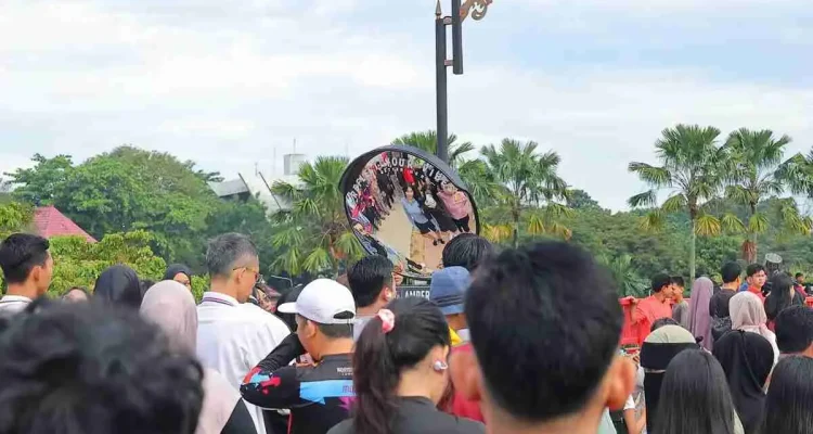 Antusiasme Warga Padati CFD Palembang, Flying Fox Gratis dari Damkar Jadi Magnet Baru Keluarga