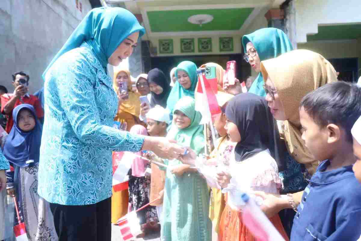 Ketua TP PKK Sumsel Feby Deru Resmikan Rumah Dilan Naga Berkarya di OKU