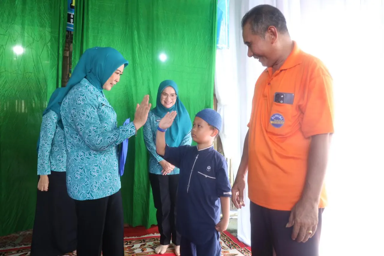 Ketua TP PKK Sumsel Feby Deru Resmikan Rumah Dilan Naga Berkarya di OKU