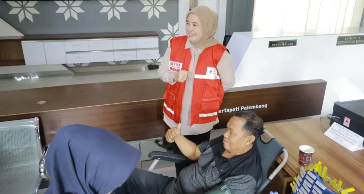 PMI Kota Palembang dan Kecamatan Kertapati Perkuat Sinergi, Dewi Sastrani Dorong Pemenuhan Stok Darah