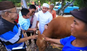 Gubernur Herman Deru Serahkan Hewan Kurban, Ziarah Keluarga hingga Kunjungi Wisata Religi Al Quran Raksasa di Hari Raya Idul Adha