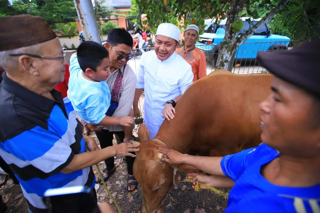 Gubernur Herman Deru Serahkan Hewan Kurban, Ziarah Keluarga hingga Kunjungi Wisata Religi Al Quran Raksasa di Hari Raya Idul Adha