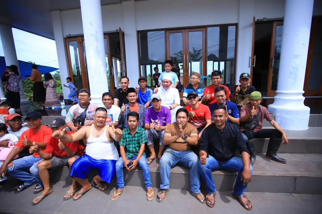 Gubernur Herman Deru Serahkan Hewan Kurban, Ziarah Keluarga hingga Kunjungi Wisata Religi Al Quran Raksasa di Hari Raya Idul Adha