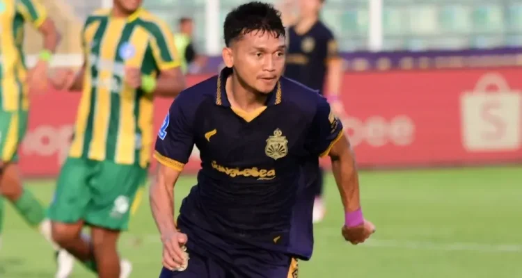 Tolak Tawaran Klub Besar, Dendy Sulistyawan Pilih Pulang ke Persela Lamongan