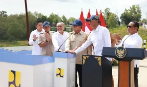 Resmikan 1.151 Kilometer Jalan Daerah di 37 Provinsi, Prabowo: Tak Boleh Ada Wilayah Tertinggal karena Akses Infrastruktur