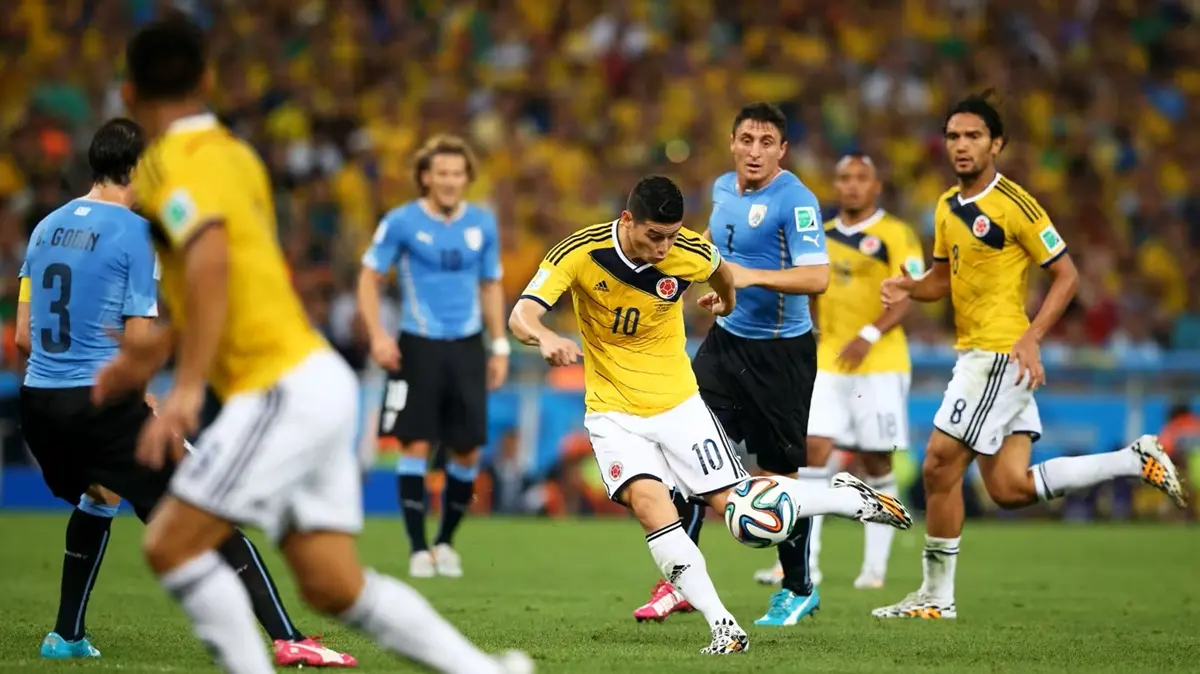 Gol Spektakuler James Rodriguez yang Mengguncang Maracana, Momen Ikonik Piala Dunia 2014 yang Tak Terlupakan