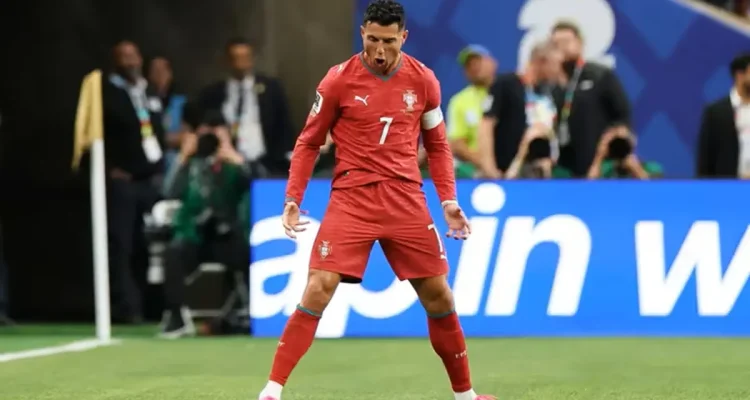 Cristiano Ronaldo Pecahkan Rekor Baru! Masuk Daftar Pencetak Gol Tertua Sepanjang Sejarah Piala Dunia, Hanya Kalah dari Roger Milla