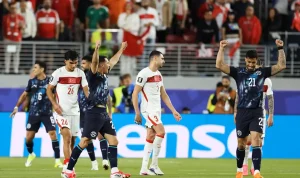Montella Minta Pemain Turki Tetap Tegakkan Kepala Meski Tersingkir, Paraguay Jaga Asa ke Babak 32 Besar