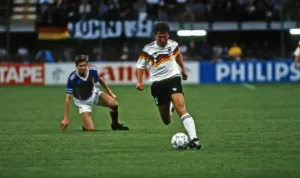 Countdown Piala Dunia 2026: Gol Spektakuler Lothar Matthäus yang Mengguncang Milan pada Italia 1990