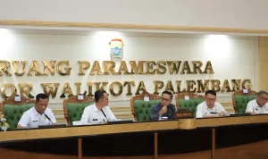 Ratu Dewa Pimpin Evaluasi Pendataan Kendaraan Bermotor, Pemkot Palembang Kejar Optimalisasi Pajak Daerah