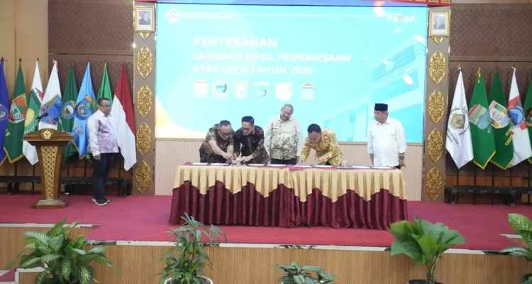 Kota Palembang kembali meraih opini WTP atas LKPD Tahun Anggaran 2025. Wali Kota Ratu Dewa menegaskan komitmen memperkuat tata kelola keuangan yang bersih, transparan, dan akuntabel