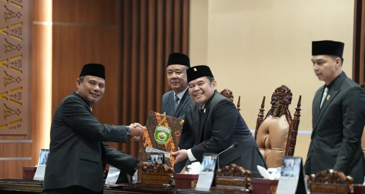 Rapat Paripurna XXXV DPRD Provinsi Sumsel Membahas Penyampaian Laporan Hasil Kerja Pansus Perkebunan DPRD Provinsi Sumsel
