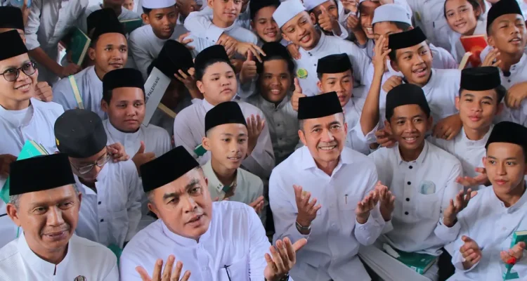 1.343 Qori dan Qoriah Khatamkan Al-Qur’an Massal, Ratu Dewa Tegaskan Palembang Maju Harus Berlandaskan Nilai Spiritual