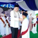 Haru dan Bangga! Bupati Toha Teken Langsung Sertifikat Santri Khatam 30 Juz di Sungai Angit