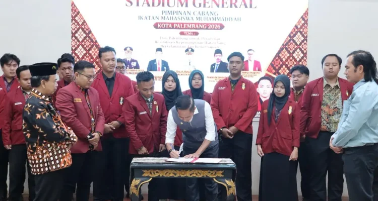 Hadiri Pelantikan PC IMM Kota Palembang, Ratu Dewa Ajak Mahasiswa Jadi Mitra Strategis Pembangunan Daerah