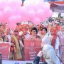 Ribuan Peserta Semarakkan Parade Kebaya dan Songket di Jembatan Ampera, UMKM Ikut Kebanjiran Rezeki
