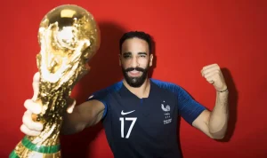 World-Cup-Champions-France-Portrait-Session-15-Jul-2018 Kisah-Kisah Unik di Balik Laga Penentu Piala Dunia, dari Insiden Koran Dikencingi hingga Salah Sebut Negara