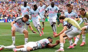 Youri-Tielemans-of-Belgium-celebrates (1) Tielemans Jadi Pahlawan! Belgia Bangkit dari Ketertinggalan, Singkirkan Senegal dan Lolos ke 16 Besar Piala Dunia 2026