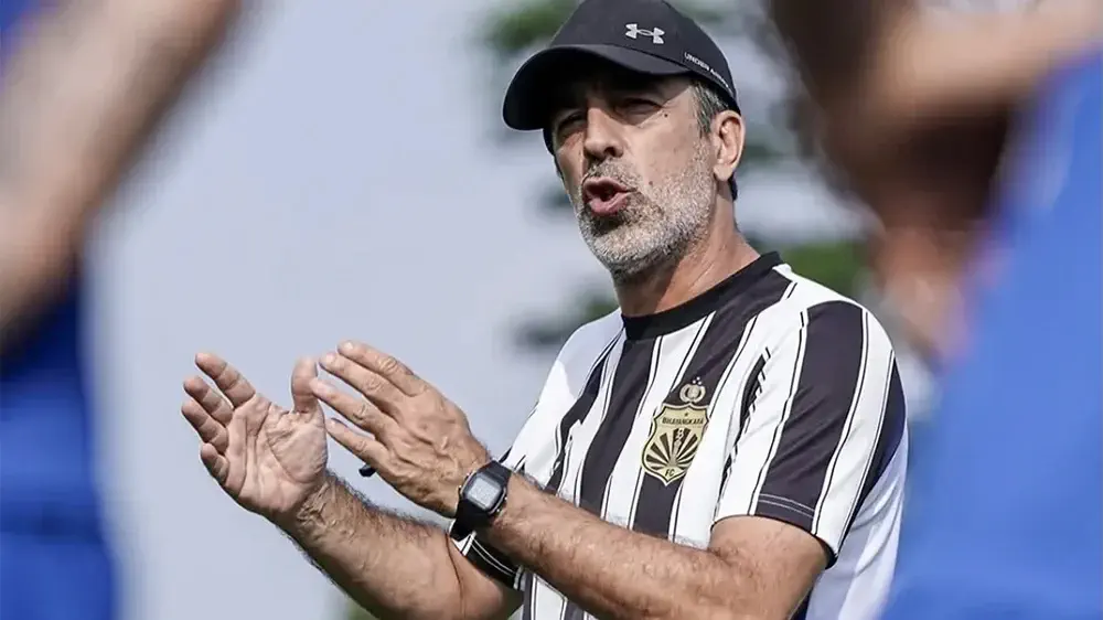 Oscar Bruzon Bawa Filosofi Baru ke Bhayangkara Presisi Lampung FC, Persaingan Super League Makin Ketat