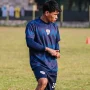 Fikri Ardiansyah Bertahan di Persikad Depok, Siap Tuntaskan Misi di Championship 2026/27