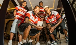Filosofi-Mendalam-Jersey-Madura-United-untuk-Musim-2026-27-1787815567 Bukan Sekadar Jersey, Ini Filosofi Mendalam Seragam Baru Madura United untuk Super League 2026/27