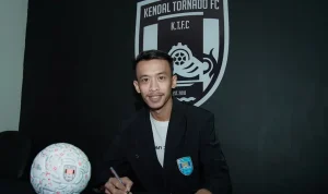 Fikron Afriyanto Gabung Kendal Tornado FC, Siap Bantu Laskar Badai Pantura Kejar Promosi