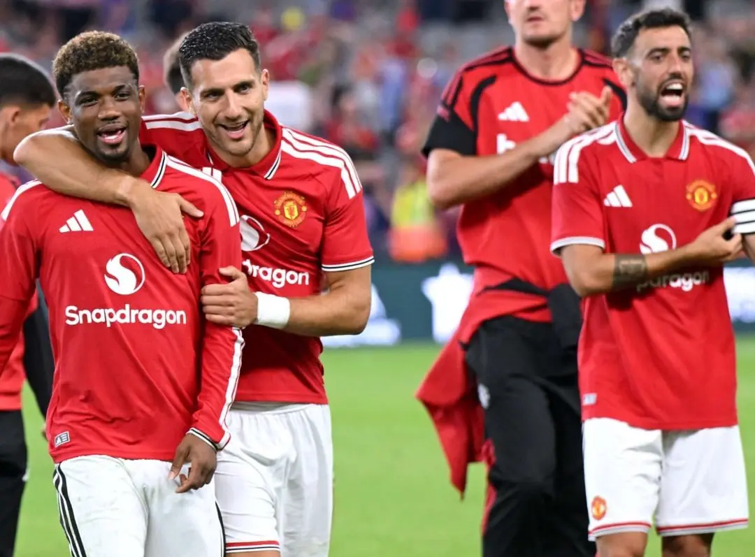 Manchester United Tekuk Leeds United lewat Adu Penalti dalam Uji Coba Pramusim 2026/27