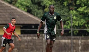 Pieter-Huistra-jadi-Salah-Satu-Alasan-Christophe-Nduwarugira-Gabung-PSS--1787193606 Christophe Nduwarugira Resmi Gabung PSS Sleman, Pieter Huistra Jadi Salah Satu Pertimbangan