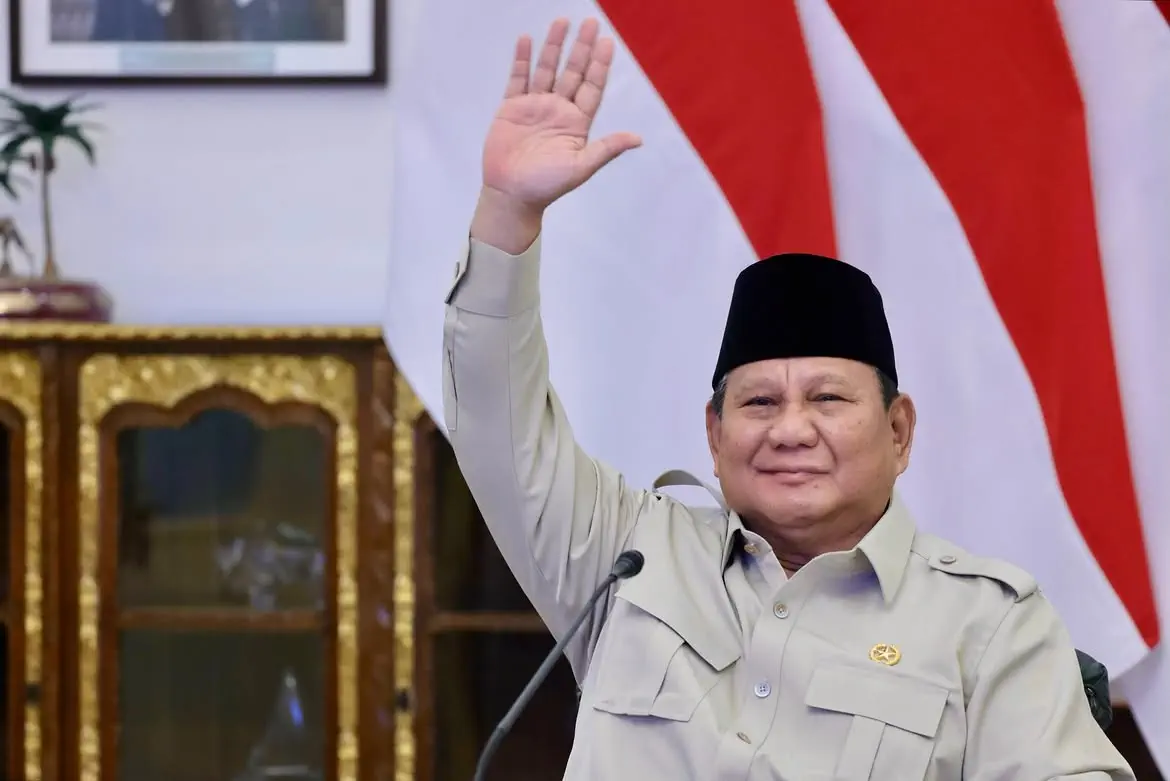 Prabowo Tiba di Parlemen Naik Maung Garuda Limousine Putih, Ini Spesifikasinya