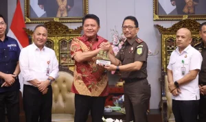 Gubernur Herman Deru Perkuat Sinergi dengan Kajati Sumsel, Dorong Kolaborasi untuk Kemajuan Daerah Gubernur Herman Deru Perkuat Sinergi dengan Kajati Sumsel, Dorong Kolaborasi untuk Kemajuan Daerah