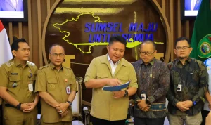 Gubernur Herman Deru Dorong Percepatan Elektrifikasi Pelosok Sumsel, 6.045 KK Segera Nikmati Listrik Gubernur Herman Deru Dorong Percepatan Elektrifikasi Pelosok Sumsel, 6.045 KK Segera Nikmati Listrik