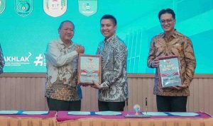 pemkab-ogan-ilir-terima-laporan-hasil-pemeriksaan-atas-laporan-keuangan-tahun-anggaran-2025 (1) Pemkab Ogan Ilir Raih Opini WTP atas LKPD 2025, Bupati Panca Tekankan Tindak Lanjut Rekomendasi BPK
