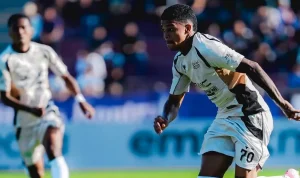 Carlos-Iury-Fokus-Penuh-Tatap-Laga-Lawan-Bhayangkara-FC-1788834206 Debut Manis Carlos Iury, Dewa United Tumbangkan Persik Kediri 1-0