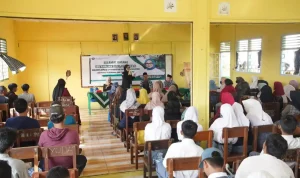 Amaliah Sobli Kembali Sosialisasikan 4 Pilar MPR RI di Plaju, Sekaligus Salurkan Beasiswa
