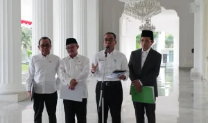 Prabowo Tegaskan Komitmen Pendidikan Gratis, dari TK hingga Perguruan Tinggi Prabowo Tegaskan Komitmen Pendidikan Gratis, dari TK hingga Perguruan Tinggi