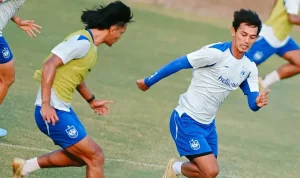 PSIS-Berburu-Start-Sempurna-di-Laga-Home-1789082572 PSIS Semarang membidik kemenangan saat menjamu PSPS Pekanbaru pada laga pembuka Pegadaian Championship 2026/27 di Stadion Jatidiri, Jumat (11/9) malam. Widodo Cahyono Putro meminta pemain tetap fokus dan tidak overconfidence.
