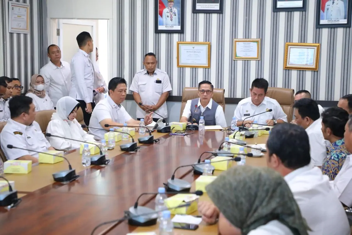 Ratu Dewa Berang, Usir Perwakilan OPD Saat Rapat Antisipasi Banjir Palembang