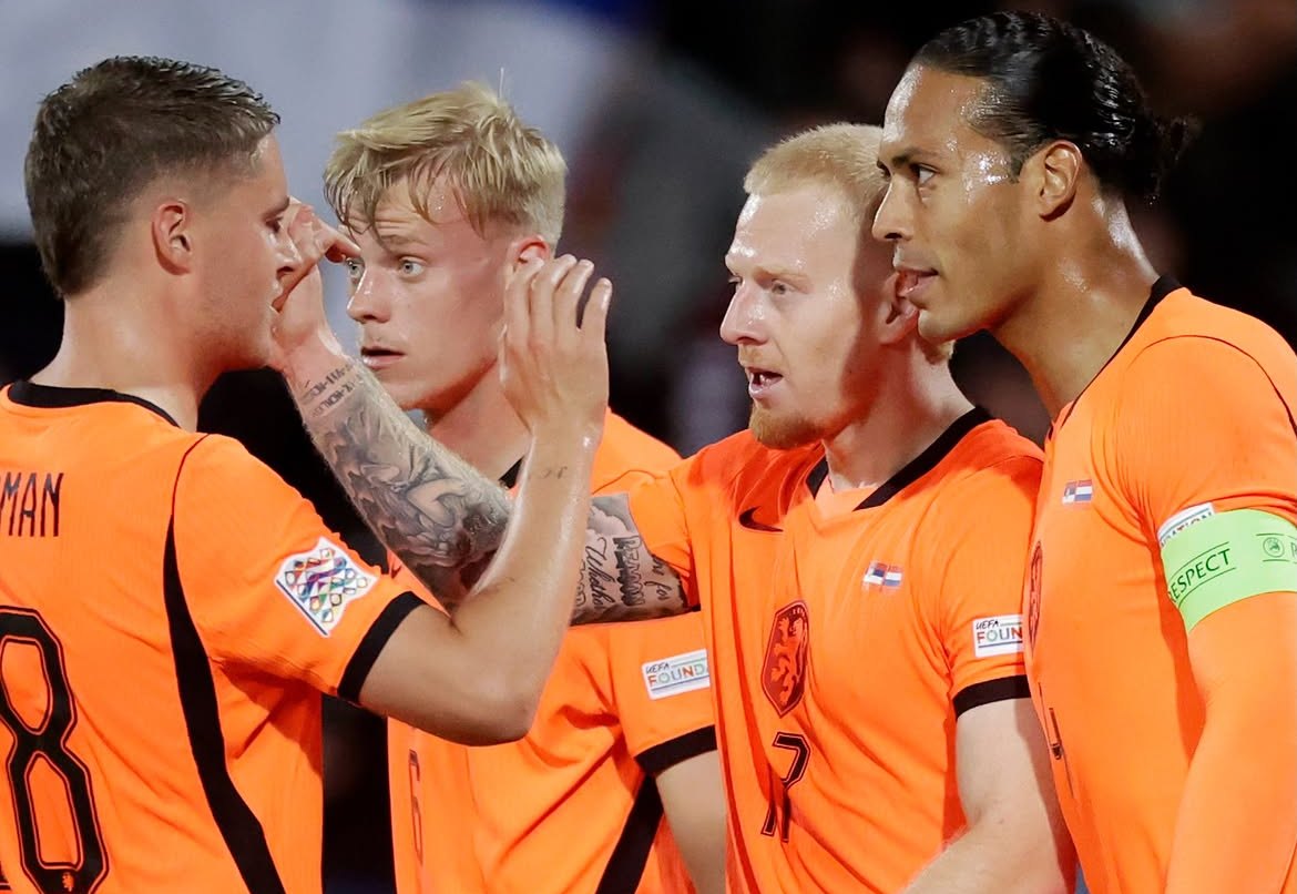 Meerdink Borong Dua Gol, Belanda Raih Kemenangan Perdana Bersama Xavi Hernandez