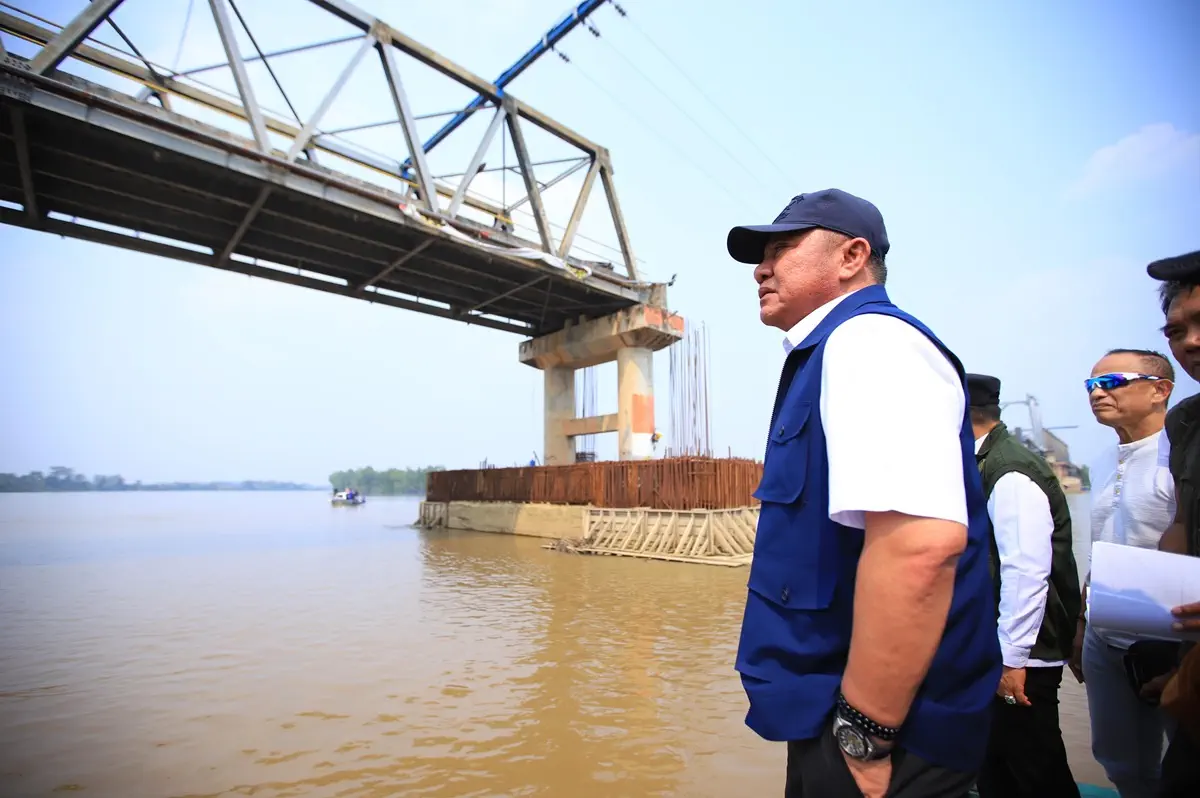 Revitalisasi Jembatan P6 Lalan Kembali Molor, Herman Deru Minta Target Januari 2027 Dipenuhi