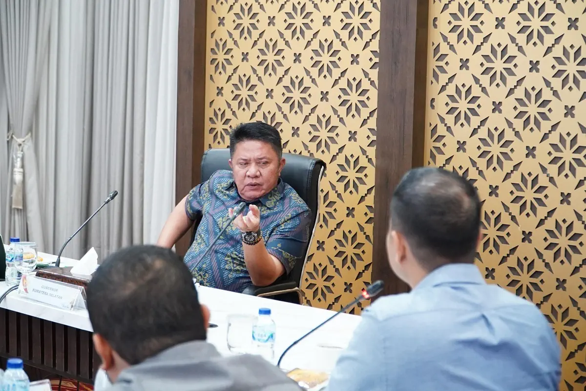 Herman Deru Minta Pertamina Rasional Salurkan BBM Subsidi, Antrean Panjang Harus Diurai