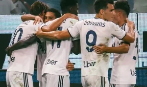 Como Puncaki Klasemen Liga Italia Usai Hajar Genoa 4-1