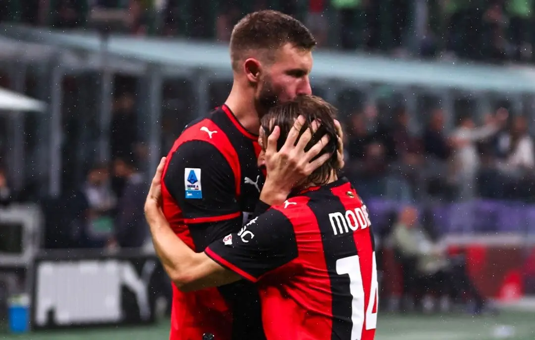 AC Milan Taklukkan Atalanta 3-2, Rossoneri Tembus Empat Besar Liga Italia