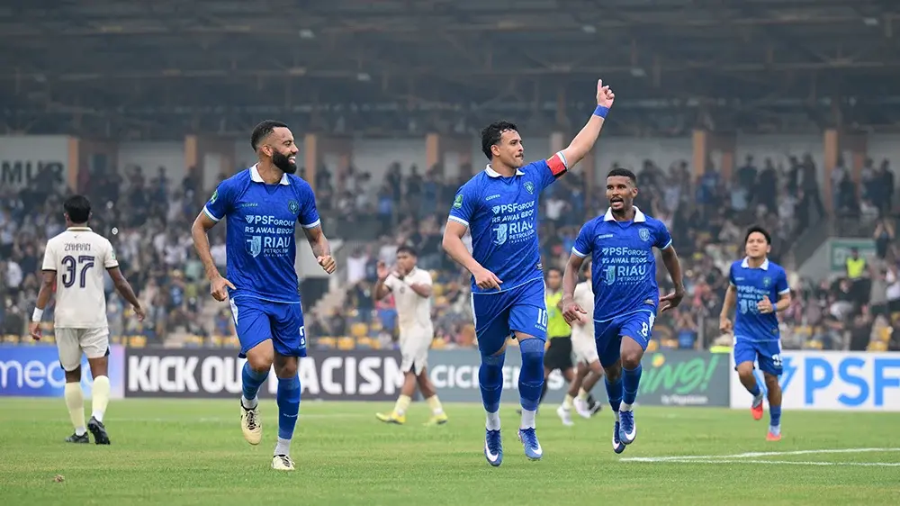 Sempat Tertinggal Penalti, PSPS Comeback dan Kokoh di Puncak Grup A
