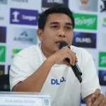 Persiba Balikpapan memburu kemenangan perdana saat menghadapi Kendal Tornado FC di pekan keenam Pegadaian Championship 2026/2027. Yus Arfandy tekankan kerja sama tim.