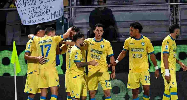 Drama Enam Gol! Frosinone Taklukkan Sassuolo 4-2, Antonio Raimondo Cetak Hattrick