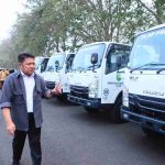 Perkuat Penanganan Karhutla, Herman Deru Serahkan 3 Truk dan 2 Motor Bak untuk Palembang
